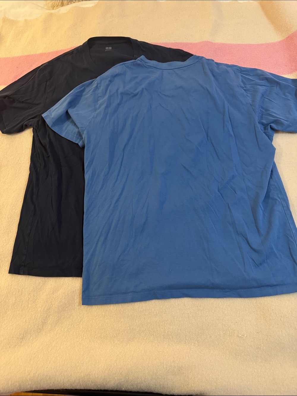 Uniqlo supima cotton blue tshirts, bundle of 2, mens XL